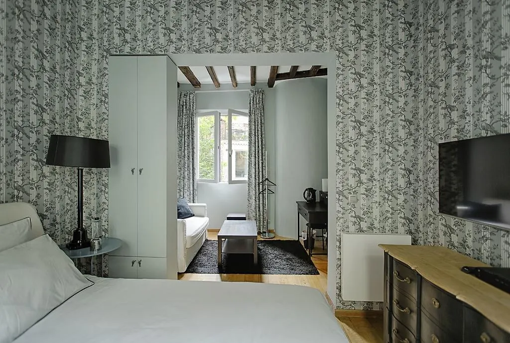 Be And Be Sablon Bed and Breakfast Bryssel