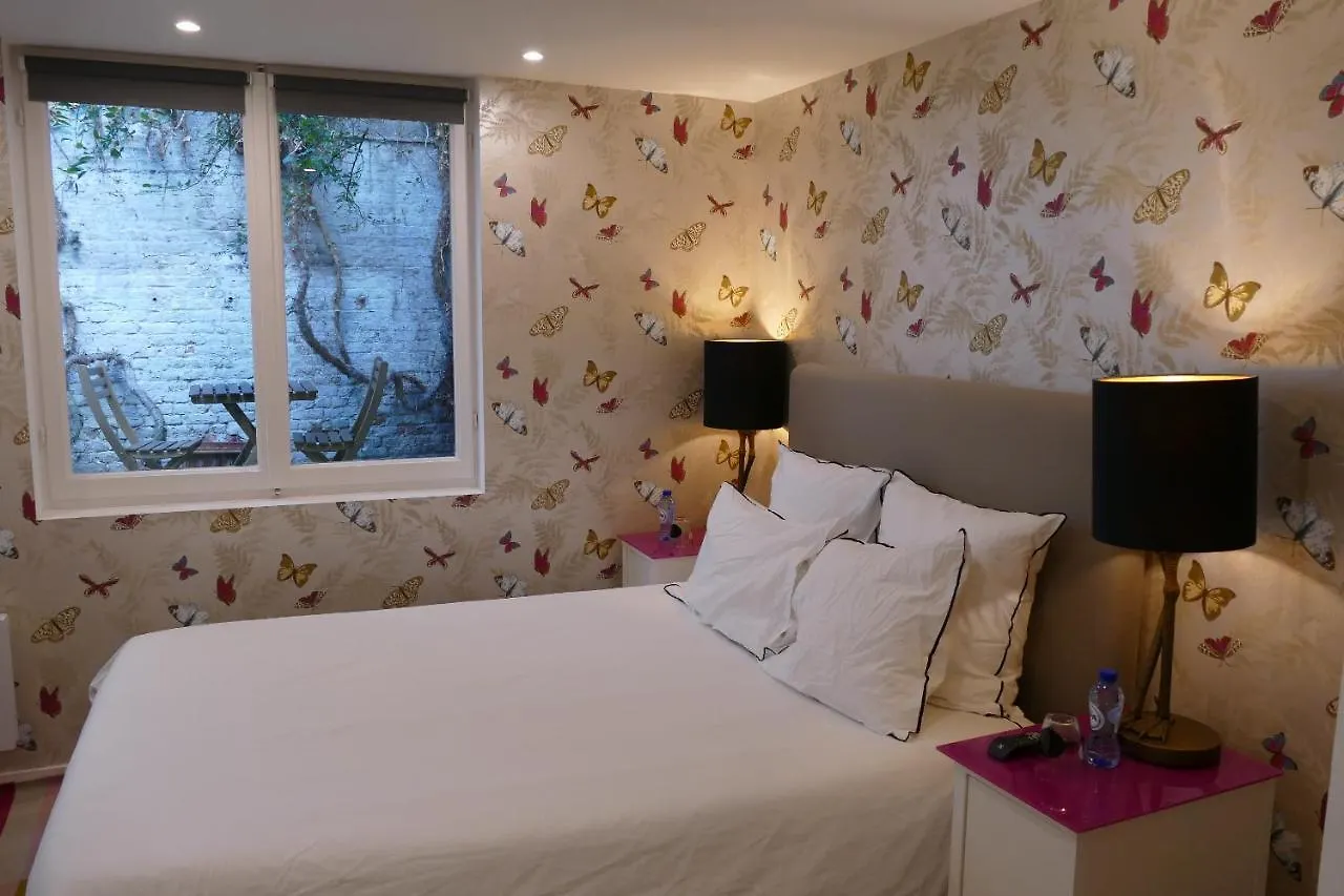 Be And Be Sablon Bed and Breakfast Bryssel 2*,  Belgien